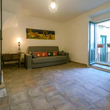 Casa Levante *